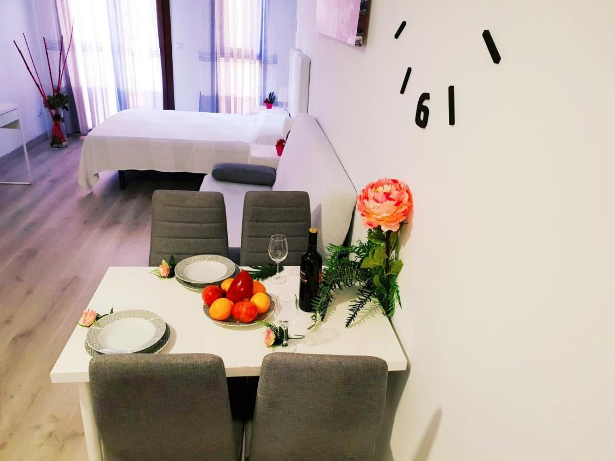 Apartamento-Estudio Corazon De อาลิกันเต ภายนอก รูปภาพ